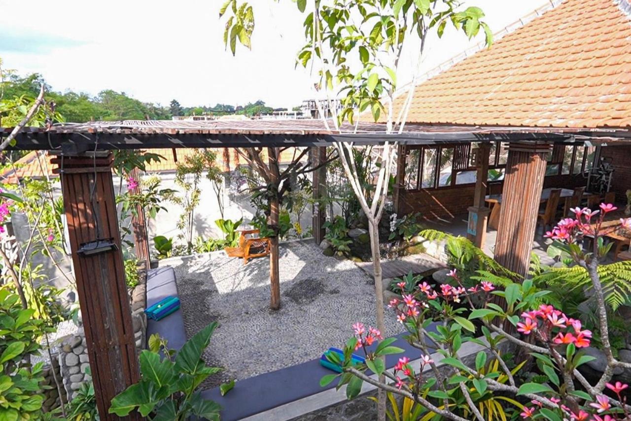 Green Bali Guest House Munggu Bagian luar foto