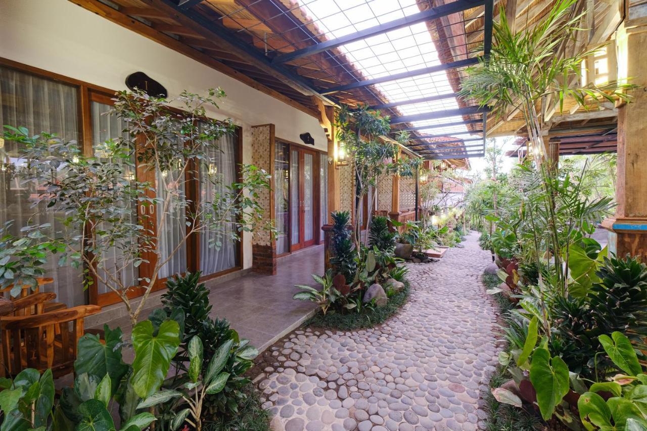Green Bali Guest House Munggu Bagian luar foto